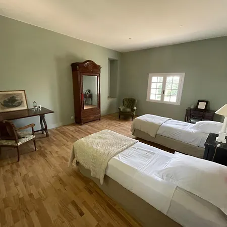 Seigneurie De Peyrat فندق مبيت وإفطار 4*